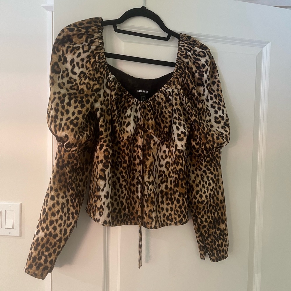 Express Cheetah Puff Sleeve Blouse